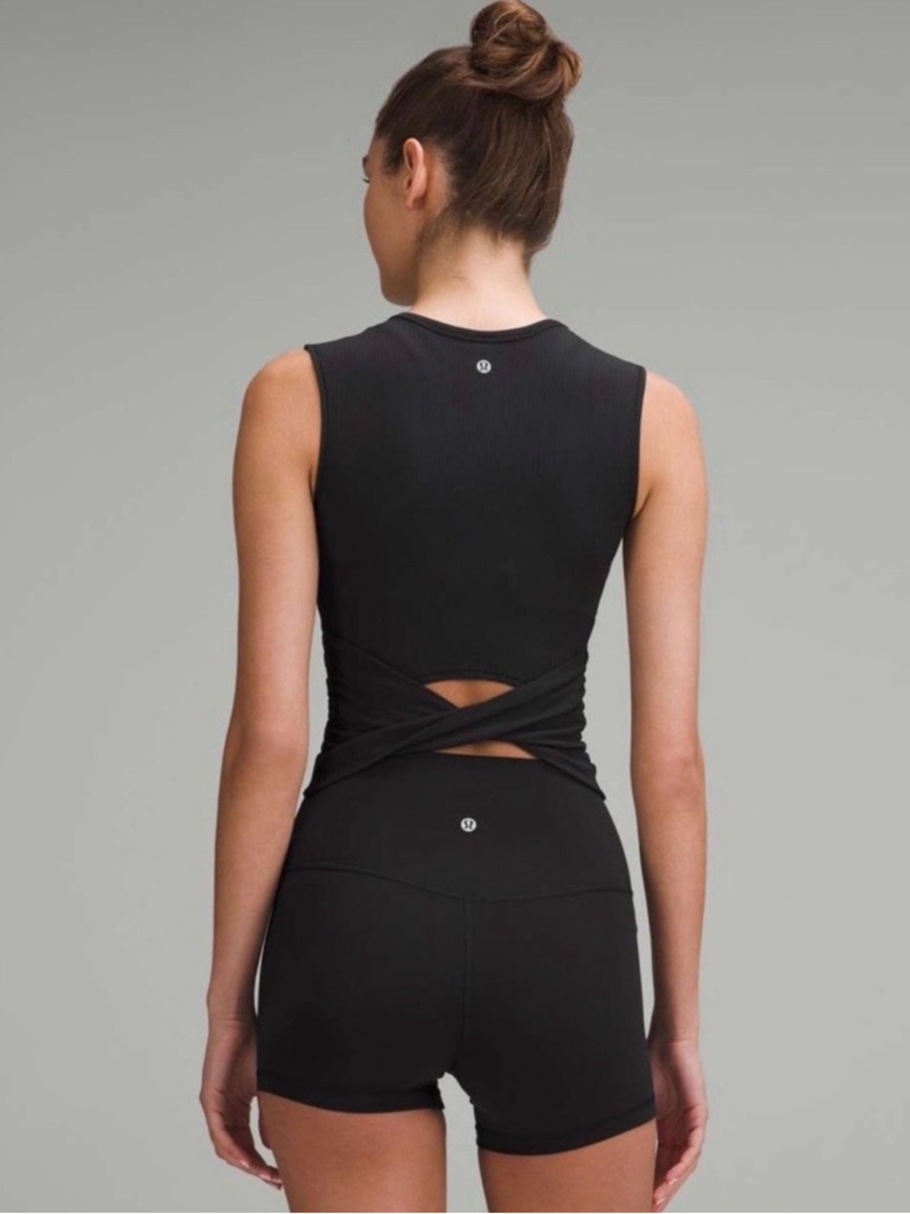 NWT Lululemon All It Takes Back-Twist
Tank *Silky Size 4 Black